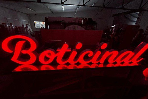 Lettres boîtier - Vaucluse