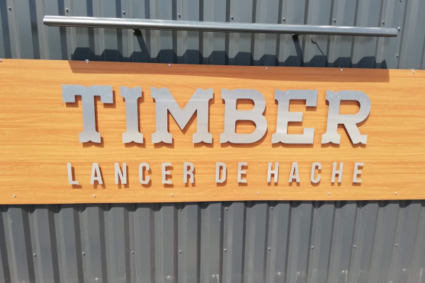 Lettres découpées